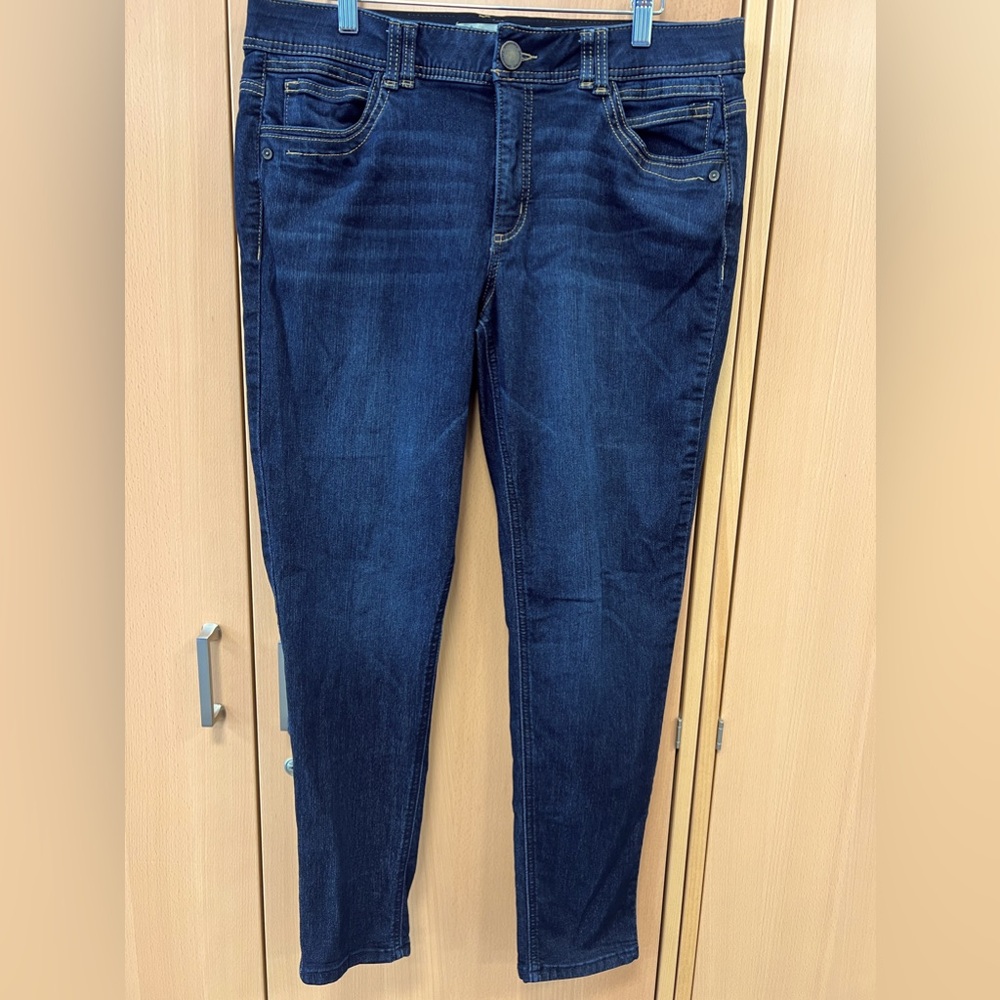 Democracy Dark Wash Women’s Ab Technology Slimming Jeans - Size 12